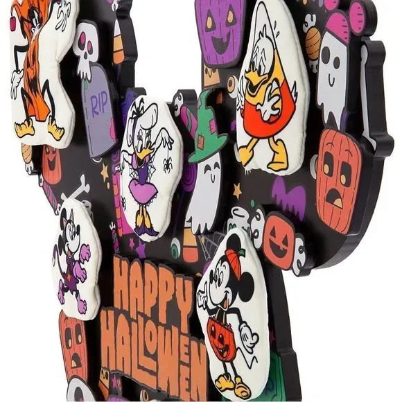 Mickey Mouse and Friends ''Happy Halloween'' Wreath